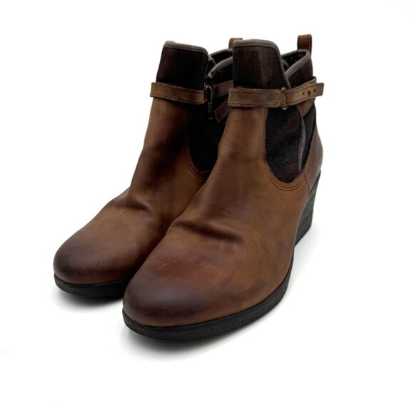 UGG EMALIE STOUT WATERPROOF LEATHER ANKLE WEDGE BOOT US 10 / EU 41 / UK 8.5 - Picture 2 of 13